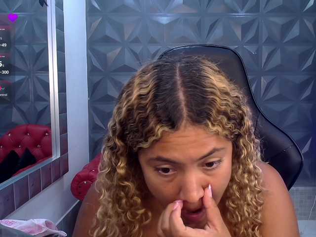 cristalwar's BongaCams show and profile