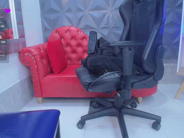 cristalwar's BongaCams show and profile