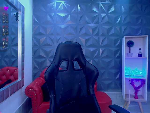 cristalwar's BongaCams show and profile