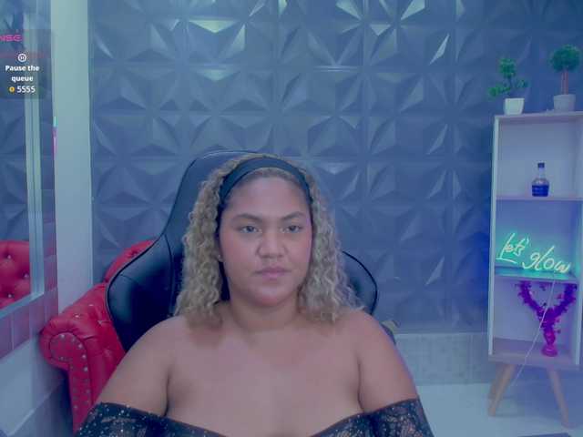 cristalwar's BongaCams show and profile