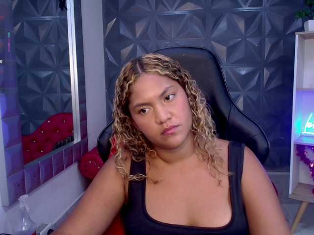 cristalwar's BongaCams show and profile