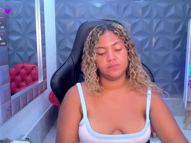 cristalwar's BongaCams show and profile