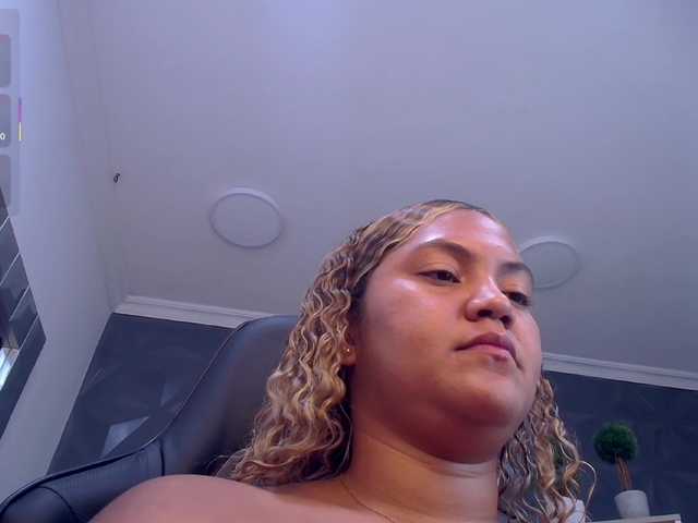cristalwar's BongaCams show and profile
