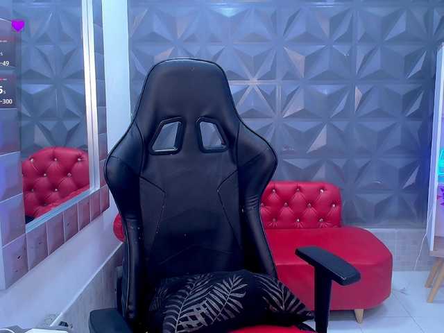 cristalwar's BongaCams show and profile