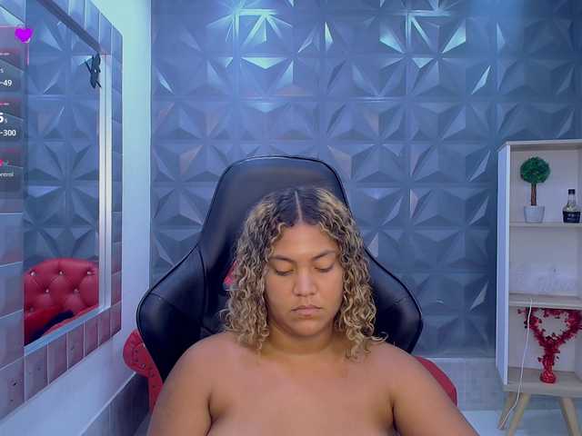 cristalwar Live Cam on BongaCams