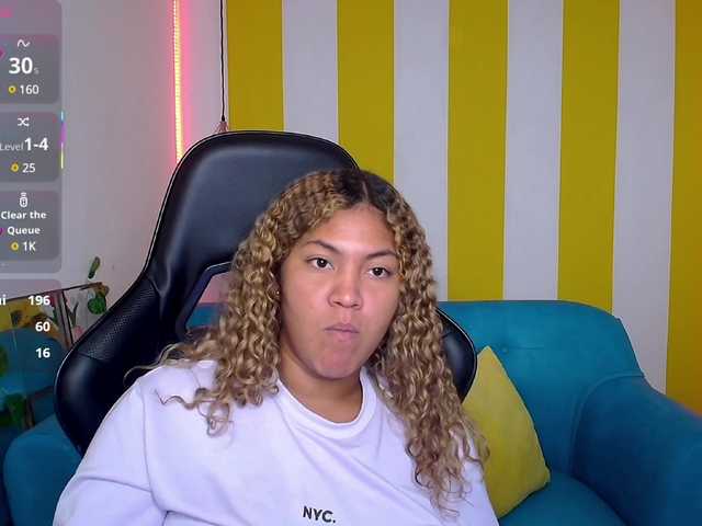 cristalwar Live Cam on BongaCams and RICams