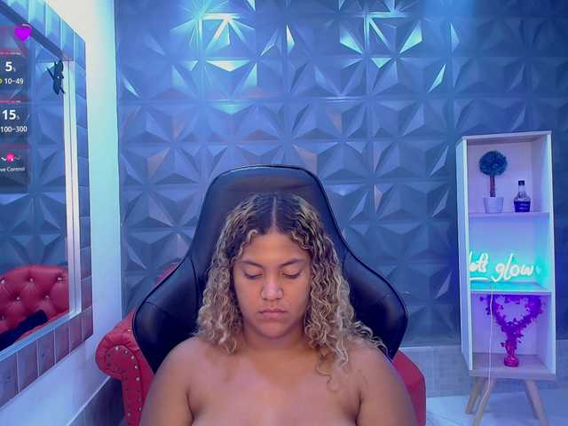 cristalwar's BongaCams show and profile