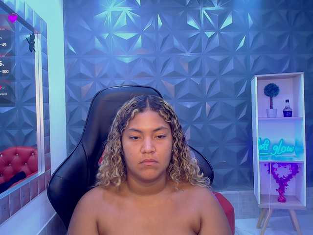 cristalwar's BongaCams show and profile