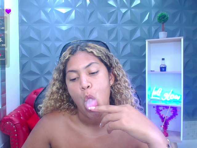 cristalwar's BongaCams show and profile