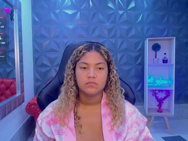 cristalwar's BongaCams show and profile