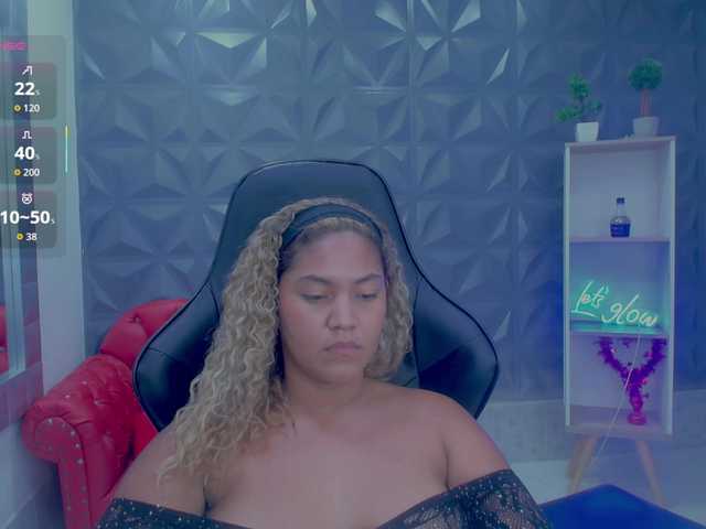 cristalwar's BongaCams show and profile