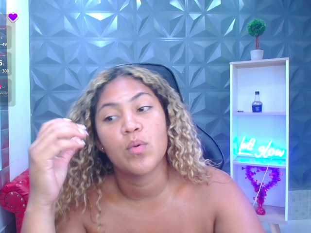 cristalwar's BongaCams show and profile