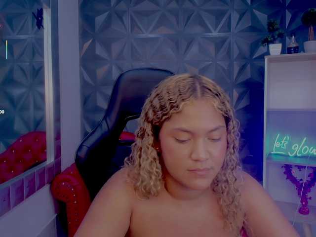 cristalwar's BongaCams show and profile