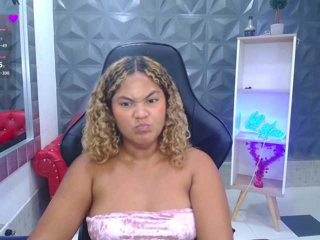 cristalwar's BongaCams show and profile