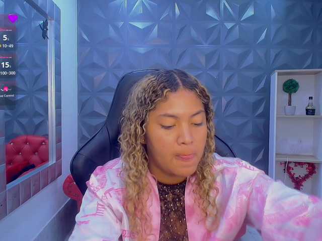 cristalwar's BongaCams show and profile