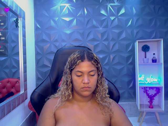 cristalwar's BongaCams show and profile