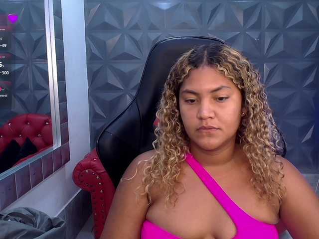 cristalwar's BongaCams show and profile