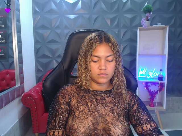 cristalwar's BongaCams show and profile