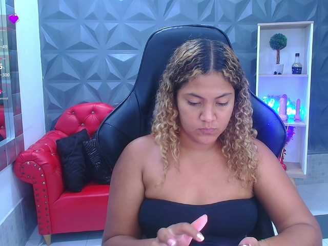 cristalwar's BongaCams show and profile