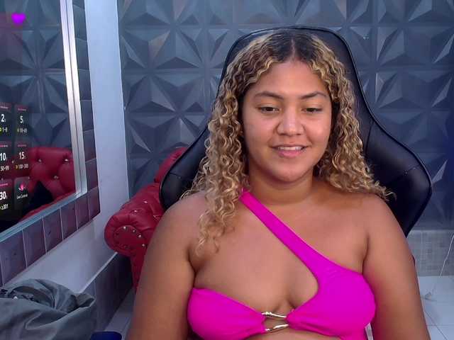 cristalwar's BongaCams show and profile