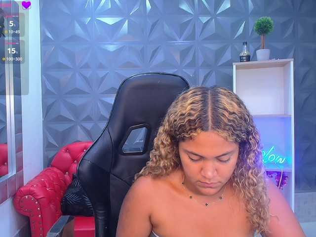 cristalwar's BongaCams show and profile