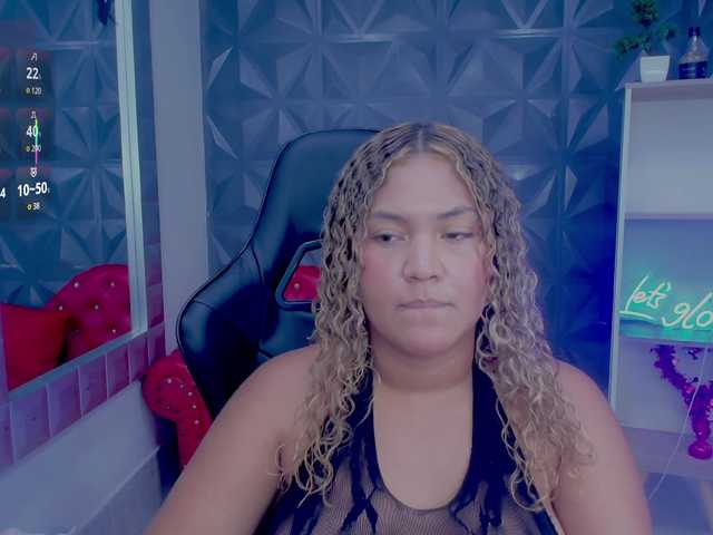 cristalwar's BongaCams show and profile