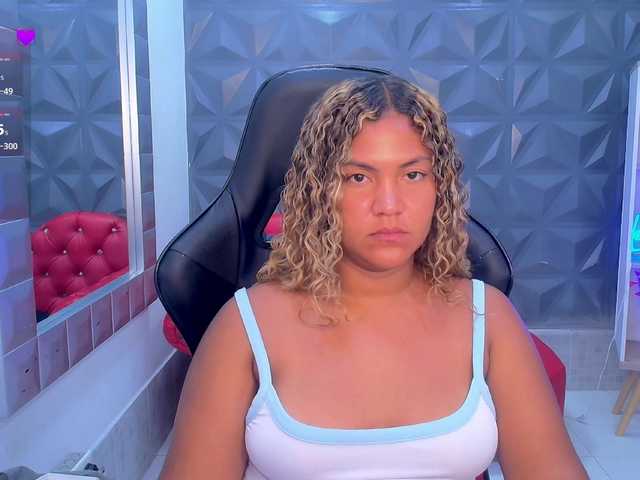 cristalwar's BongaCams show and profile