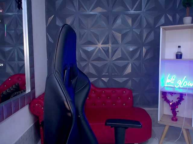 cristalwar's BongaCams show and profile