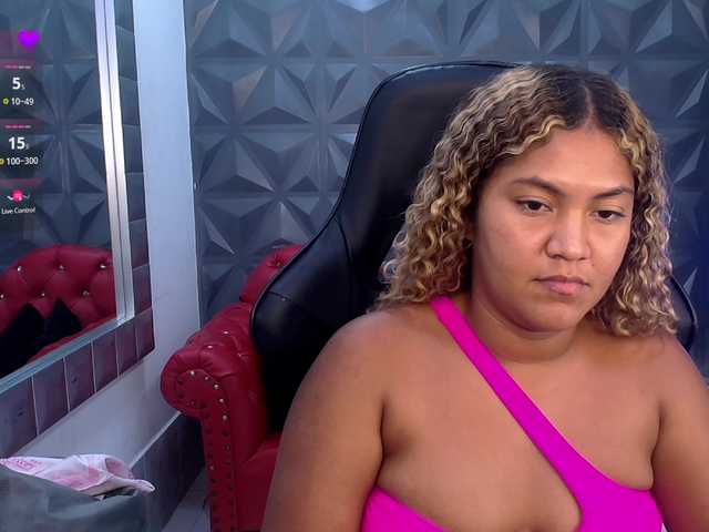 cristalwar's BongaCams show and profile