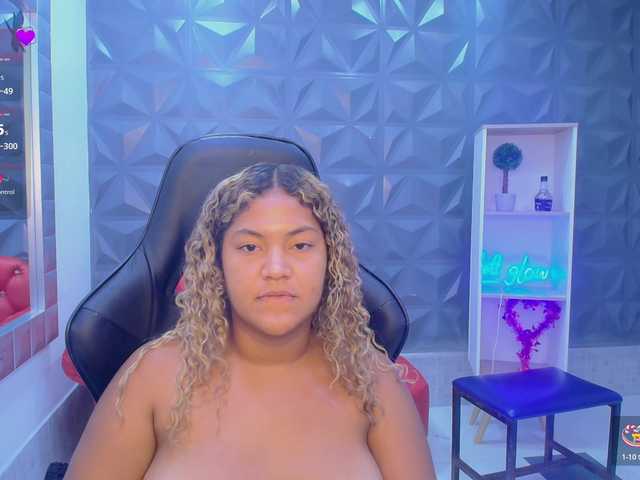 cristalwar's BongaCams show and profile