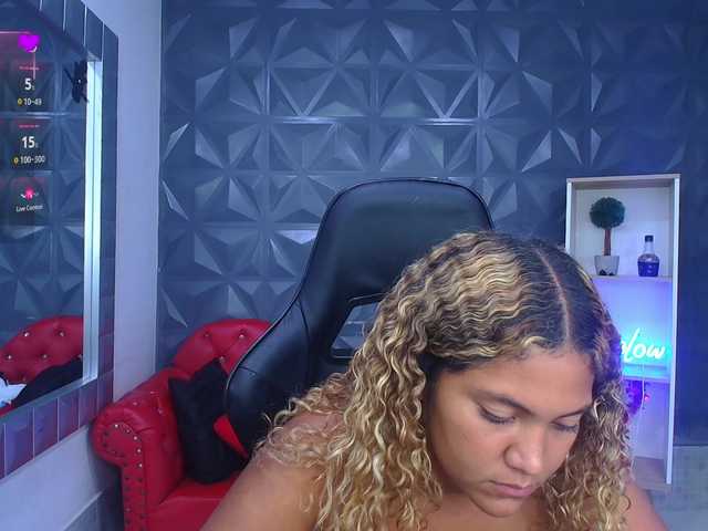 cristalwar's BongaCams show and profile