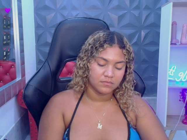 cristalwar's BongaCams show and profile