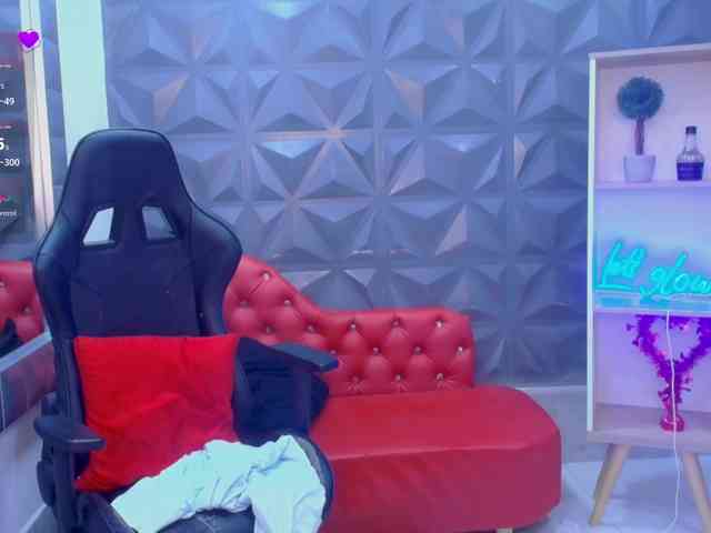 cristalwar Live Webcam on BongaCams