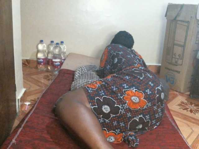 CuteLeilah's BongaCams show and profile