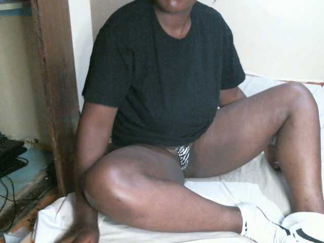 CuteLeilah's BongaCams show and profile