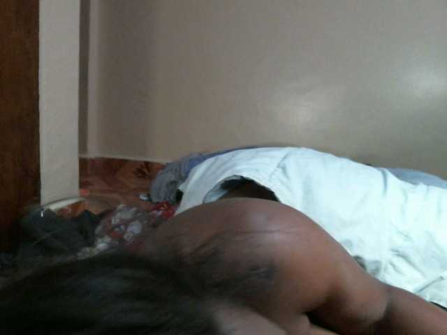 CuteLeilah – webcam model profile photo