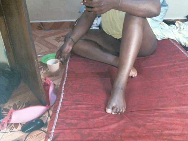 CuteLeilah's BongaCams show and profile