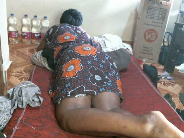 CuteLeilah's BongaCams show and profile