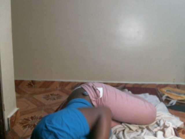 CuteLeilah's BongaCams show and profile