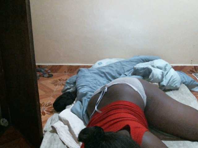 CuteLeilah's BongaCams show and profile