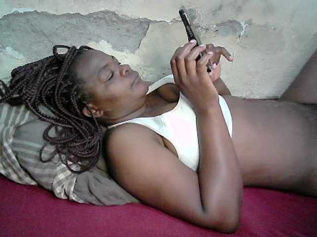 CuteLeilah webcam bongacams model stream image