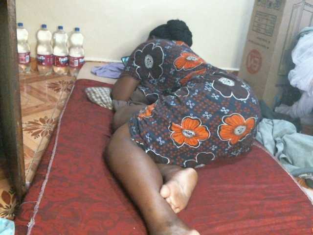 CuteLeilah's BongaCams show and profile