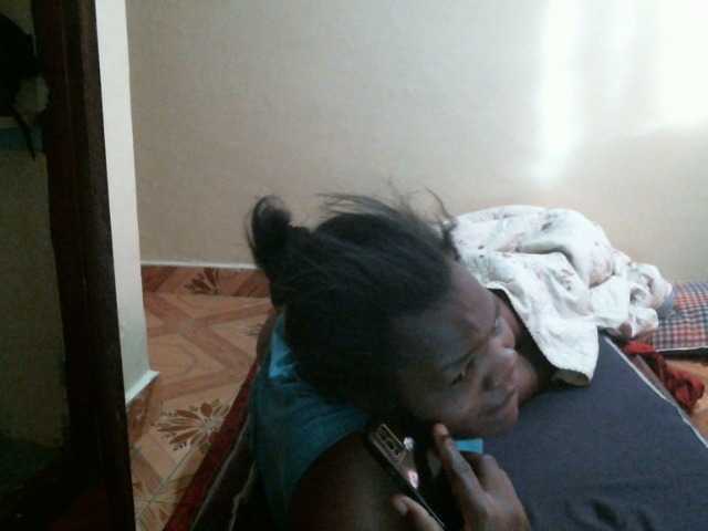 CuteLeilah's BongaCams show and profile