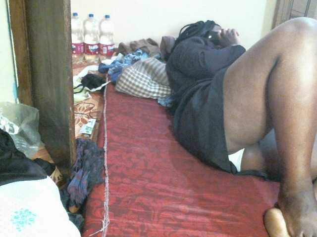 CuteLeilah's BongaCams show and profile