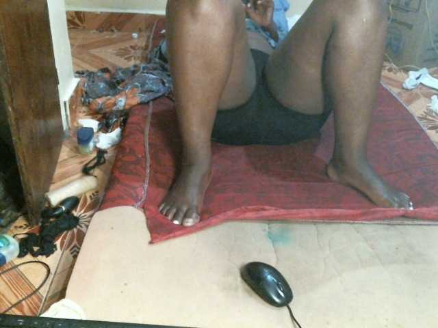 CuteLeilah's BongaCams show and profile