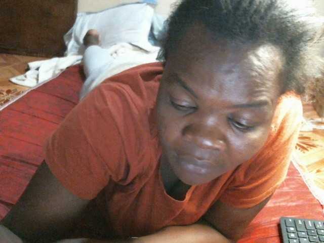 CuteLeilah webcam bongacams model stream image