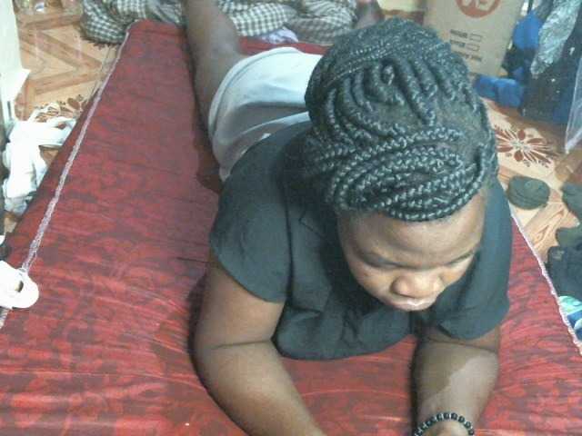 CuteLeilah's BongaCams show and profile