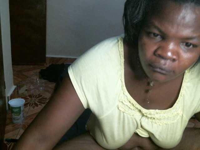 CuteLeilah's BongaCams show and profile