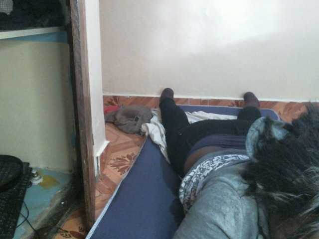 CuteLeilah's BongaCams show and profile