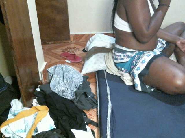 CuteLeilah's BongaCams show and profile